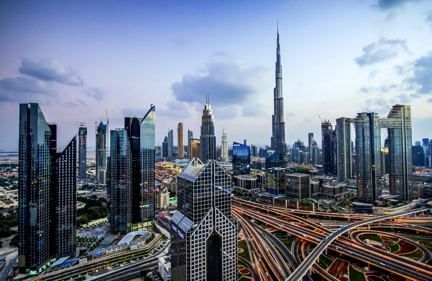 Dubai skyline with building in downtown