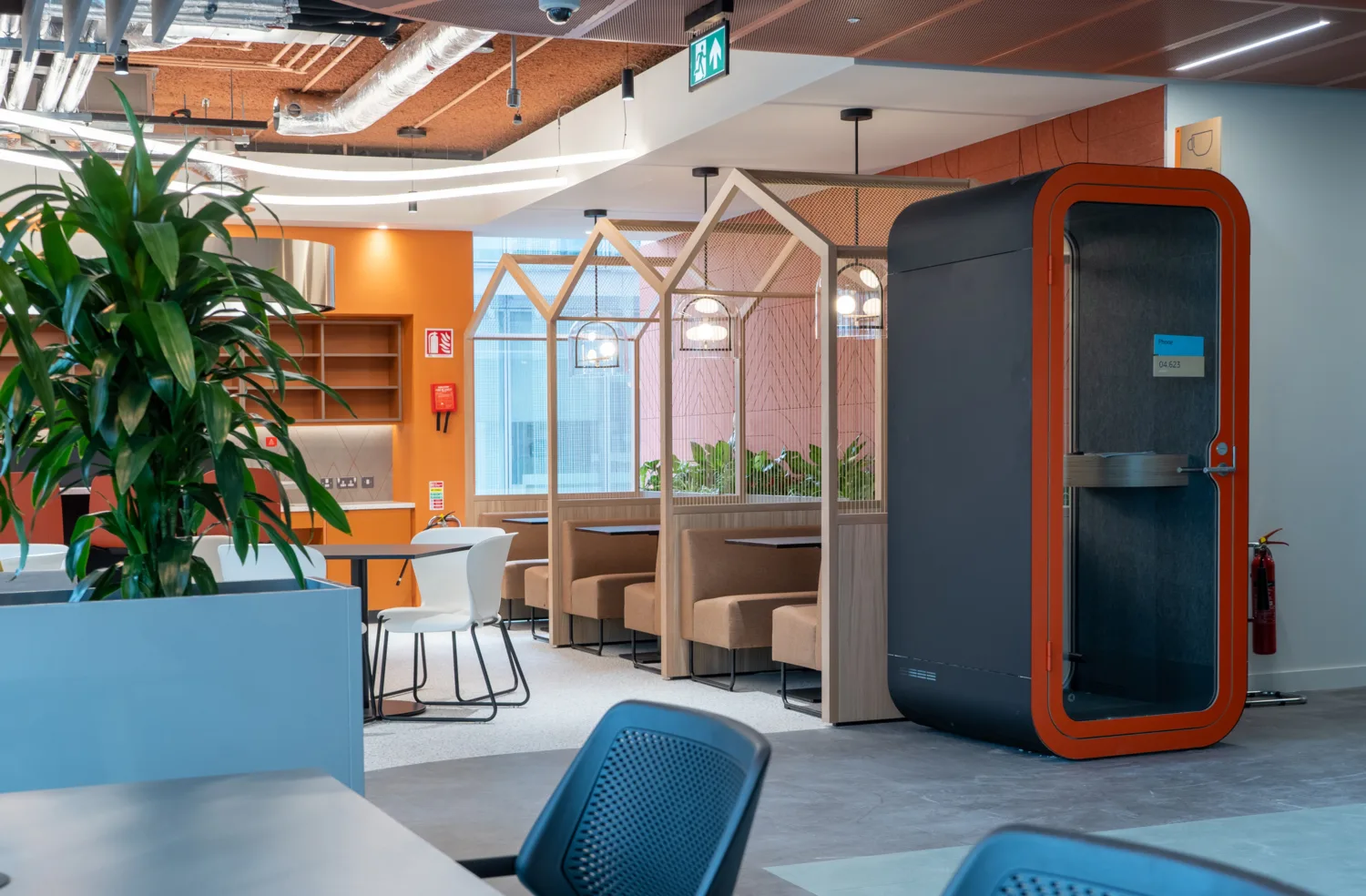 Impressive open plan area to improve occupant wellbeing and productivity