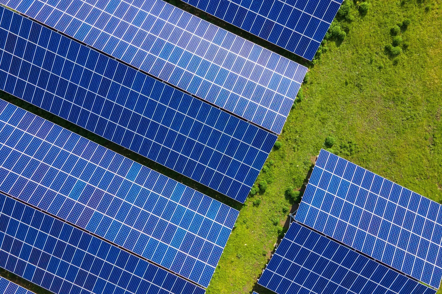 Aerial view of an east/west orientated solar development
